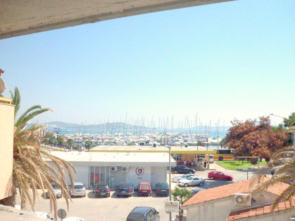 Apartment Center Marija Vodice Exteriör bild
