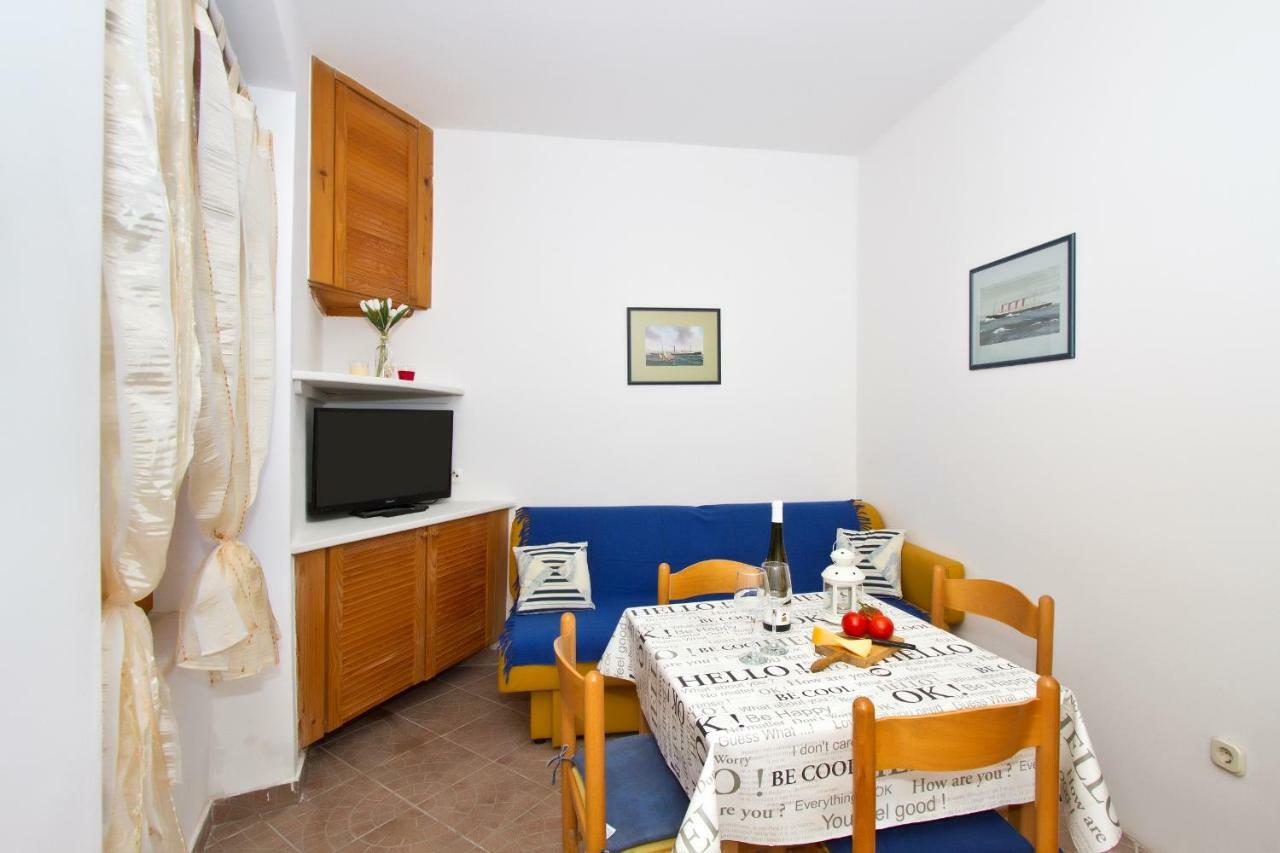 Apartment Center Marija Vodice Exteriör bild