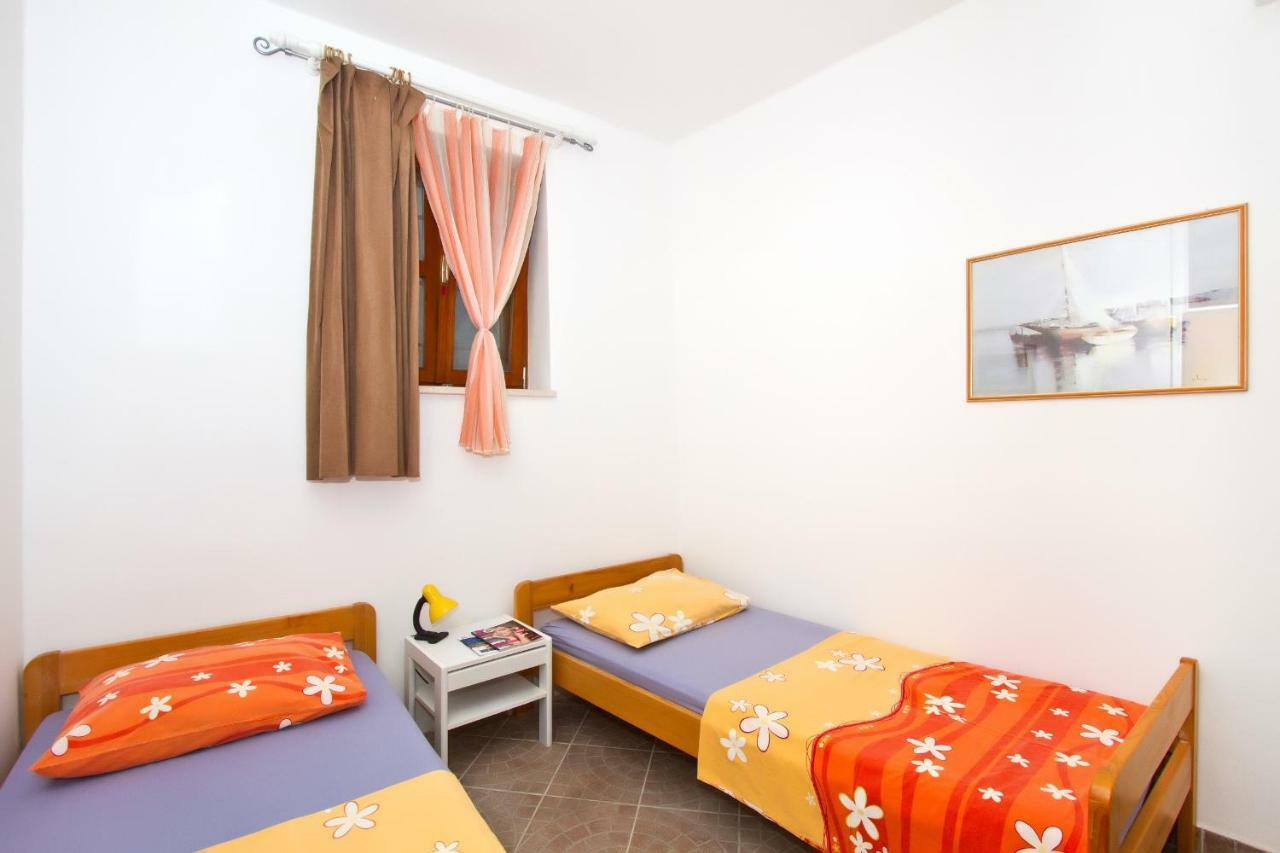 Apartment Center Marija Vodice Exteriör bild